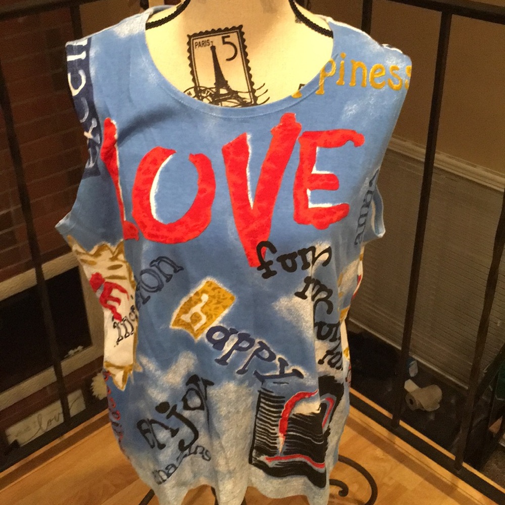 Chico’s Design Sleeveless Top